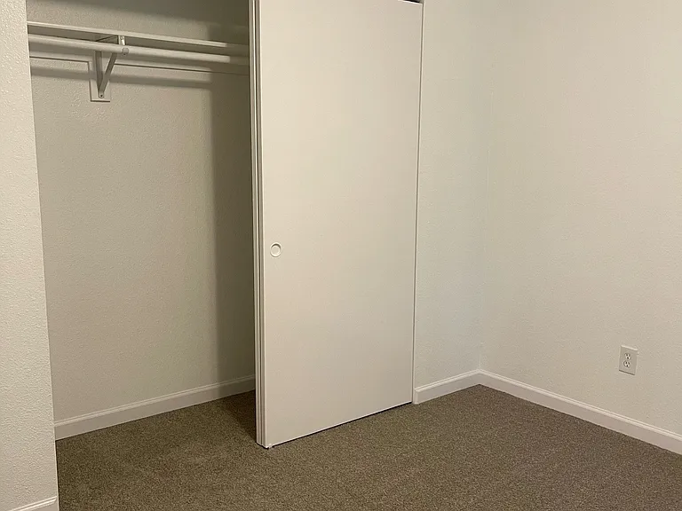 Birchwood Lane Apartments — Photo 8