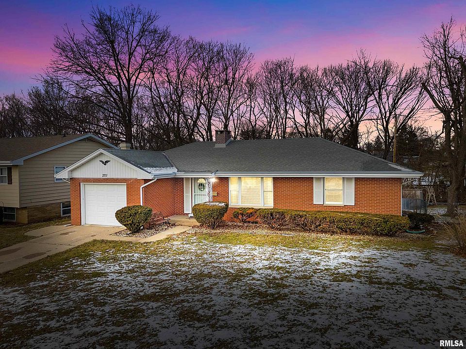 1st image of 2711 W Castle Ct