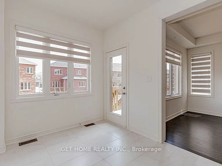 20 Silver Meadow Gdns — Photo 14