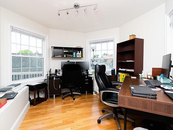 5th image of 274 Bowdoin St Unit 3