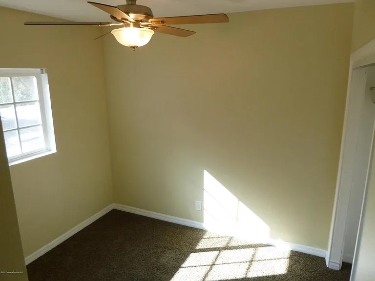 770 W Altadena Dr — Photo 15