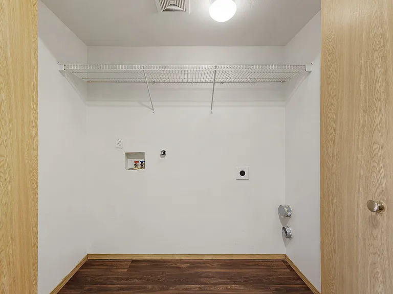 Andrea Place Apartments — Photo 34