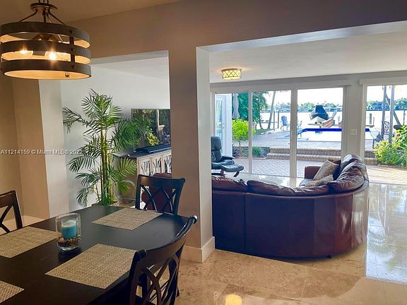5th image of 1440 Stillwater Dr #1
