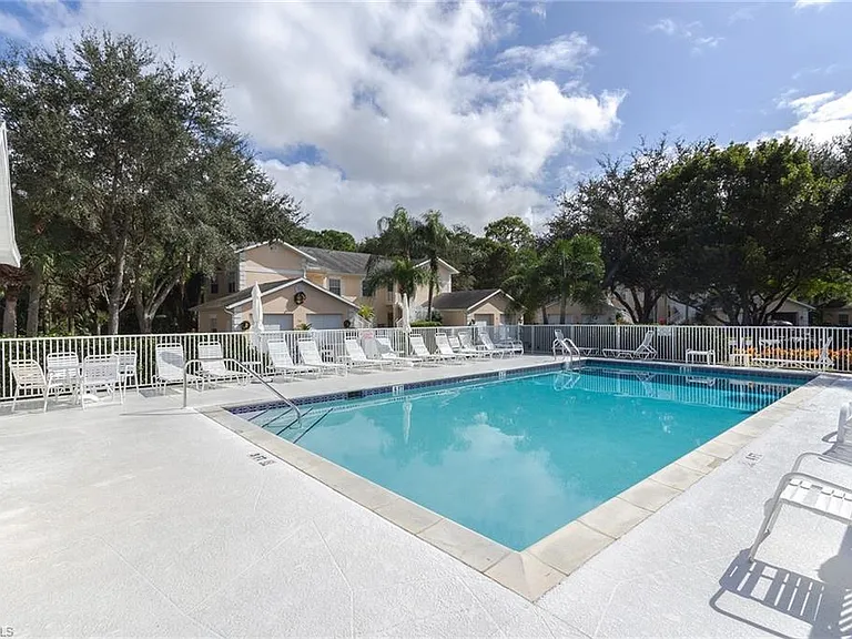651 Wiggins Lake Dr #102 — Photo 20