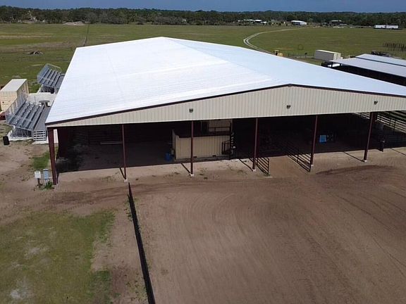 2nd image of 33700 Hwy 441