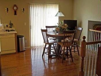 3rd image of 1435 Lombardi St