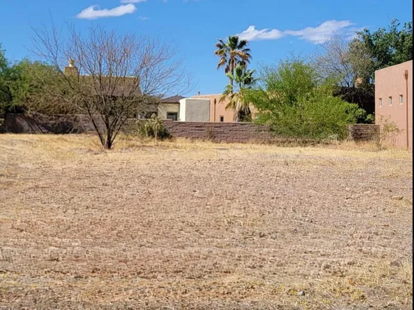 Market Cir Unit 50, Tubac, AZ 85646