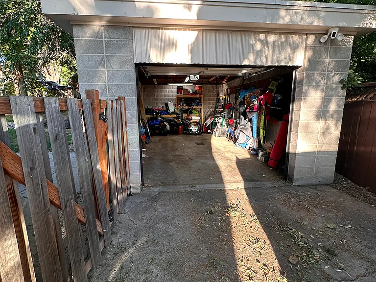 2354 Taylor Ave — Photo 29