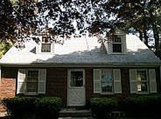 3 Maple Rd, Wellesley, MA 02481