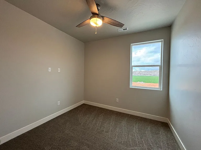 1073 S 4380 W — Photo 39