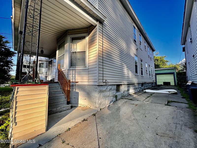 4th image of 542 N Brandywine Avenue