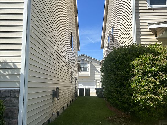 3rd image of 4814 43rd Ln SE