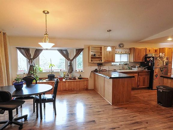5th image of 20723 Ponderosa Way