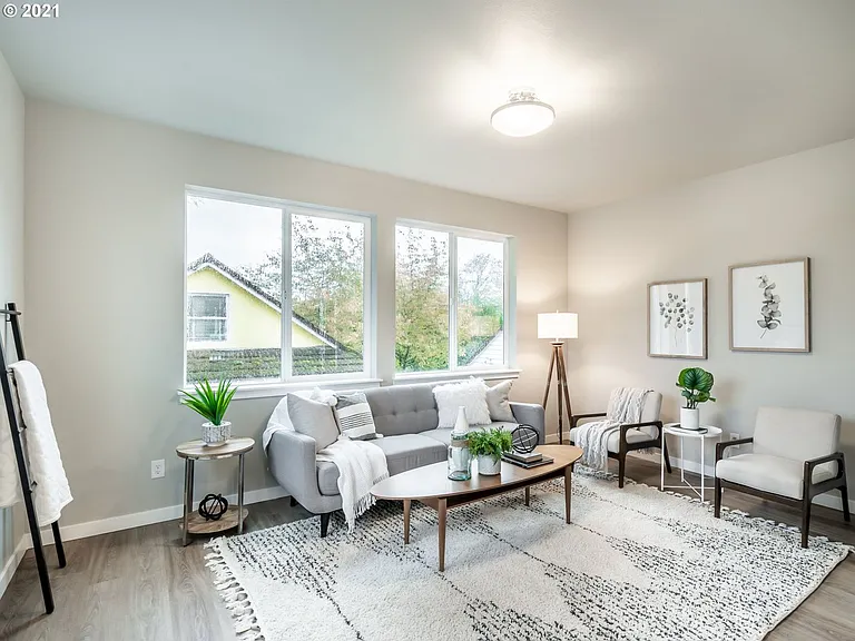 3857 SE 92nd Ave #2 — Photo 9