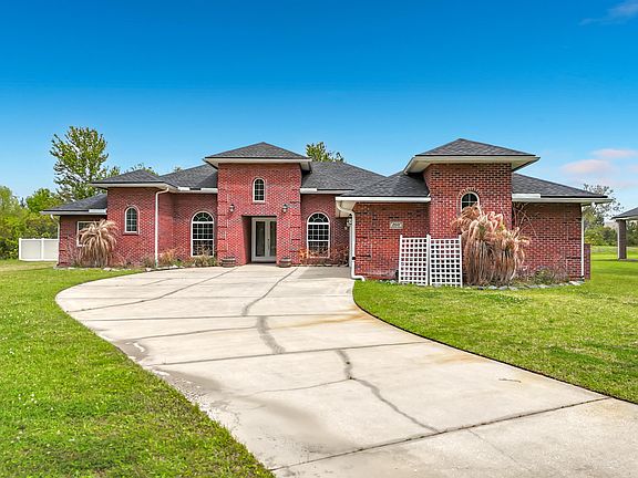 2nd image of 2851 Armsdale Road