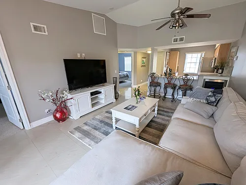 1045 Lake Shore Dr #202 Photo 1