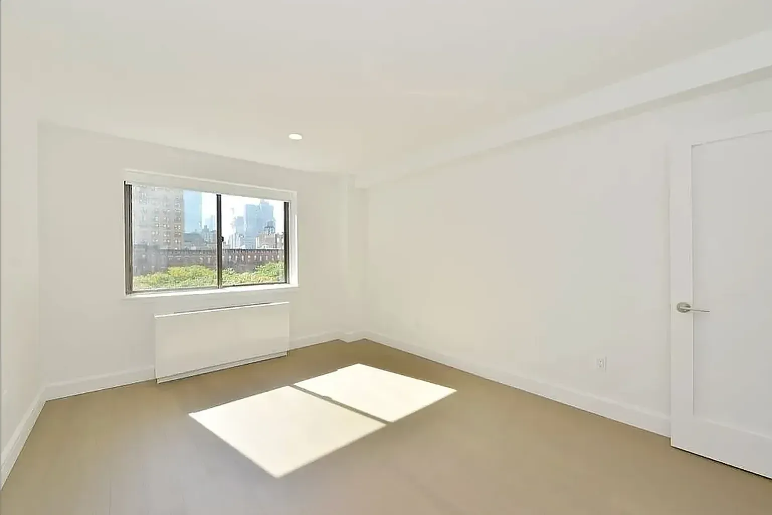 311 West 50th Street — Photo 2