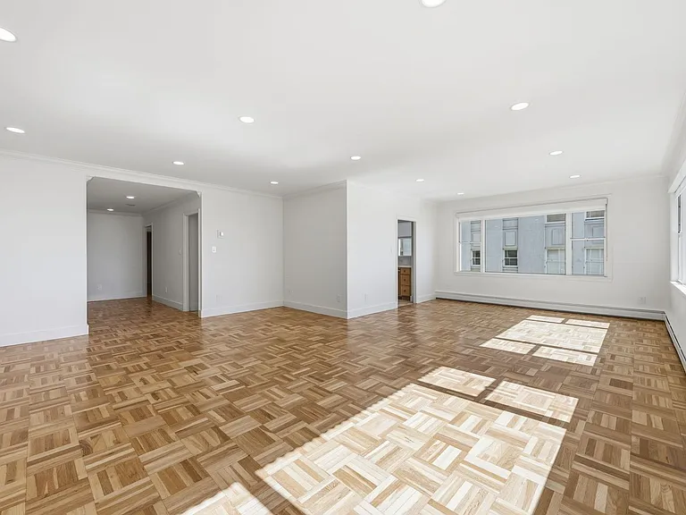 1310 Jones Street — Photo 59
