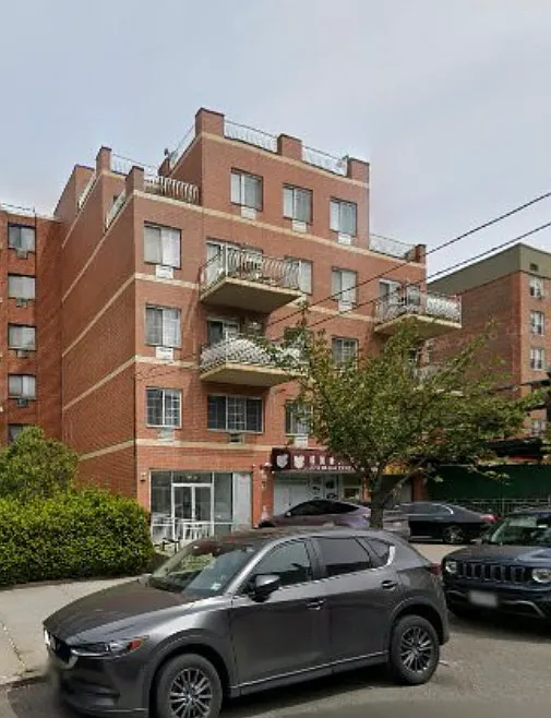 13939 35th Ave #2