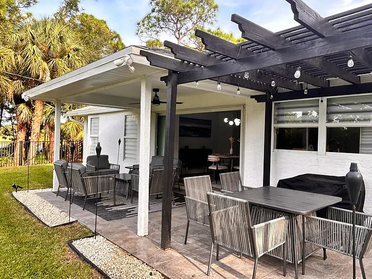 6205 SE Circle St — Photo 36