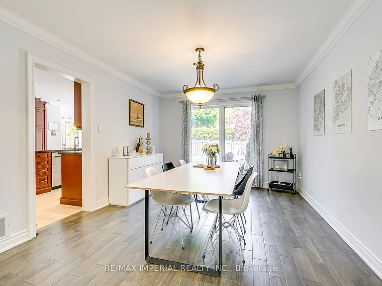 1511 Greenridge Cir — Photo 11