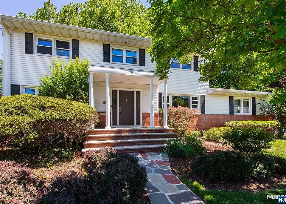 1st image of 34 S Virginia Ct