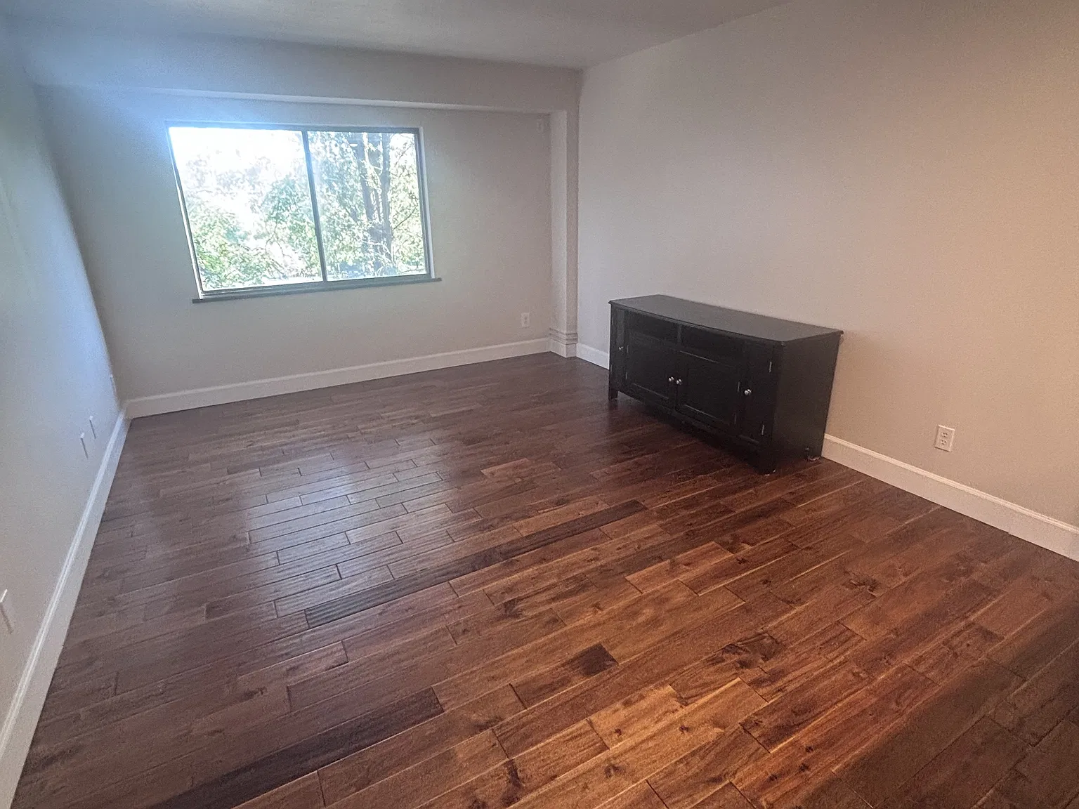 2625 Highland Ave S — Photo 2