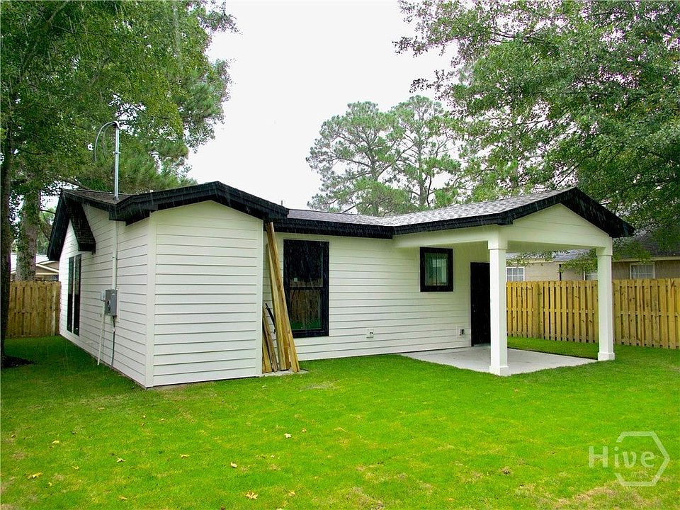 2nd image of 907 Cubedge St