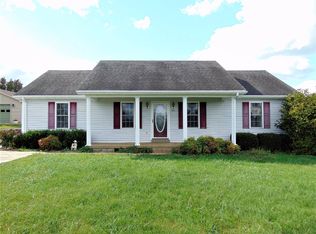 469 Countryview Est, Loretto, KY 40037