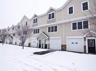 19 Regency Ct, Chicopee, MA 01020