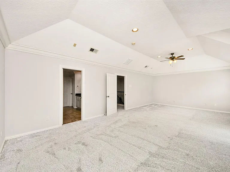 2046 Palm Forest Ln — Photo 24