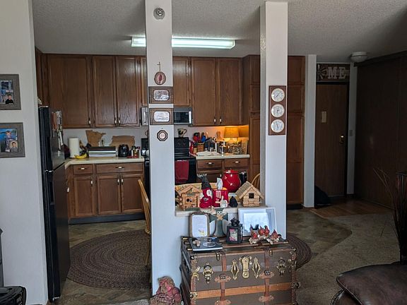 4th image of 200 S 3rd St APT 206