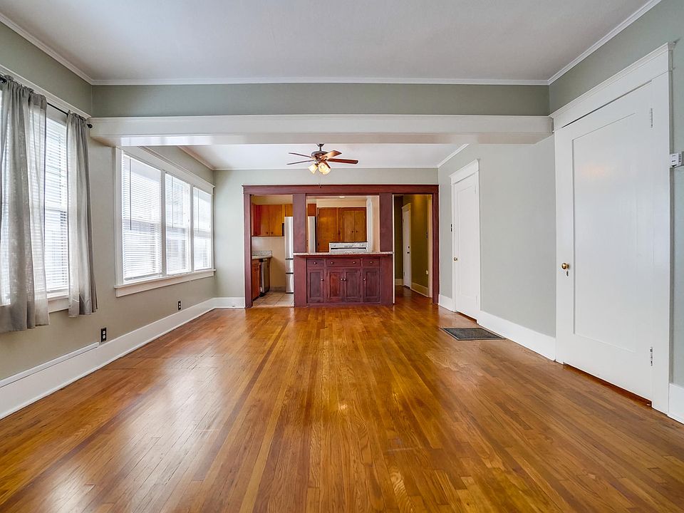 1st image of 1764 E 1st St #1