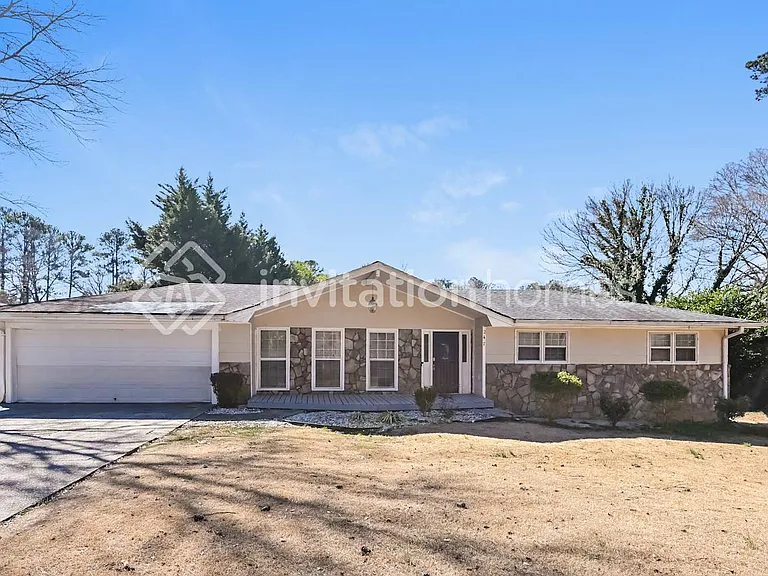 247 Sandra Dr NW — Photo 1
