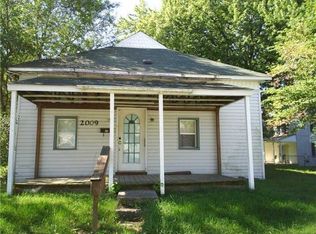 2009 S North St, Elwood, IN 46036