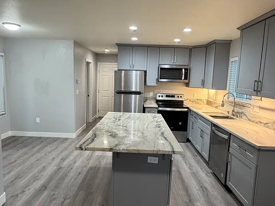 6512 Manassero Way