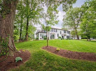 4 Godwin Ln, Saint Louis, MO