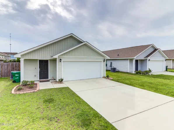 2317 Gladiolus St, Ocean Springs, MS 39564