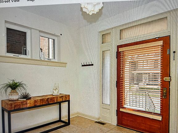 3rd image of 5850 Degiverville Ave