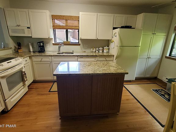 4th image of 117 Meadow View Ct