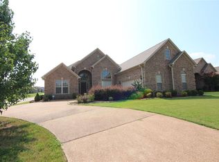 7 Woodshire Cv, Jackson, TN 38305