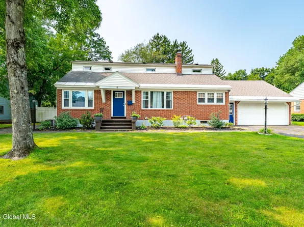 9 Mullen Drive, Rotterdam, NY 12306