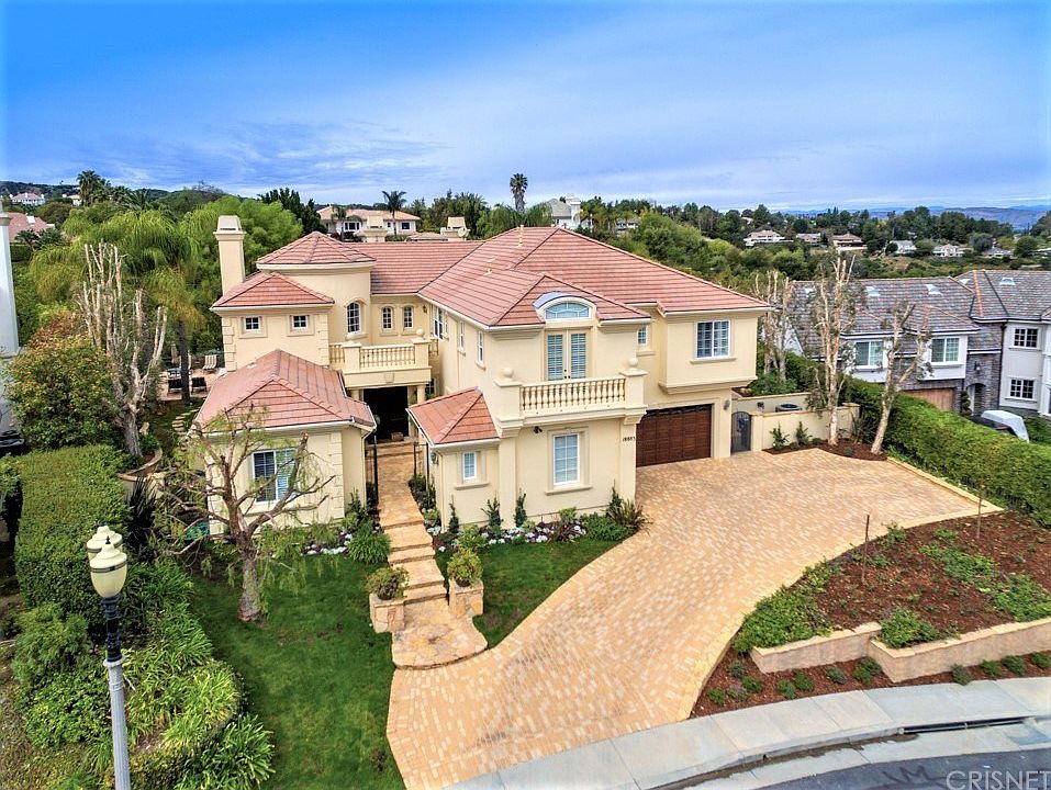 1st image of 18883 Carmel Crest Dr