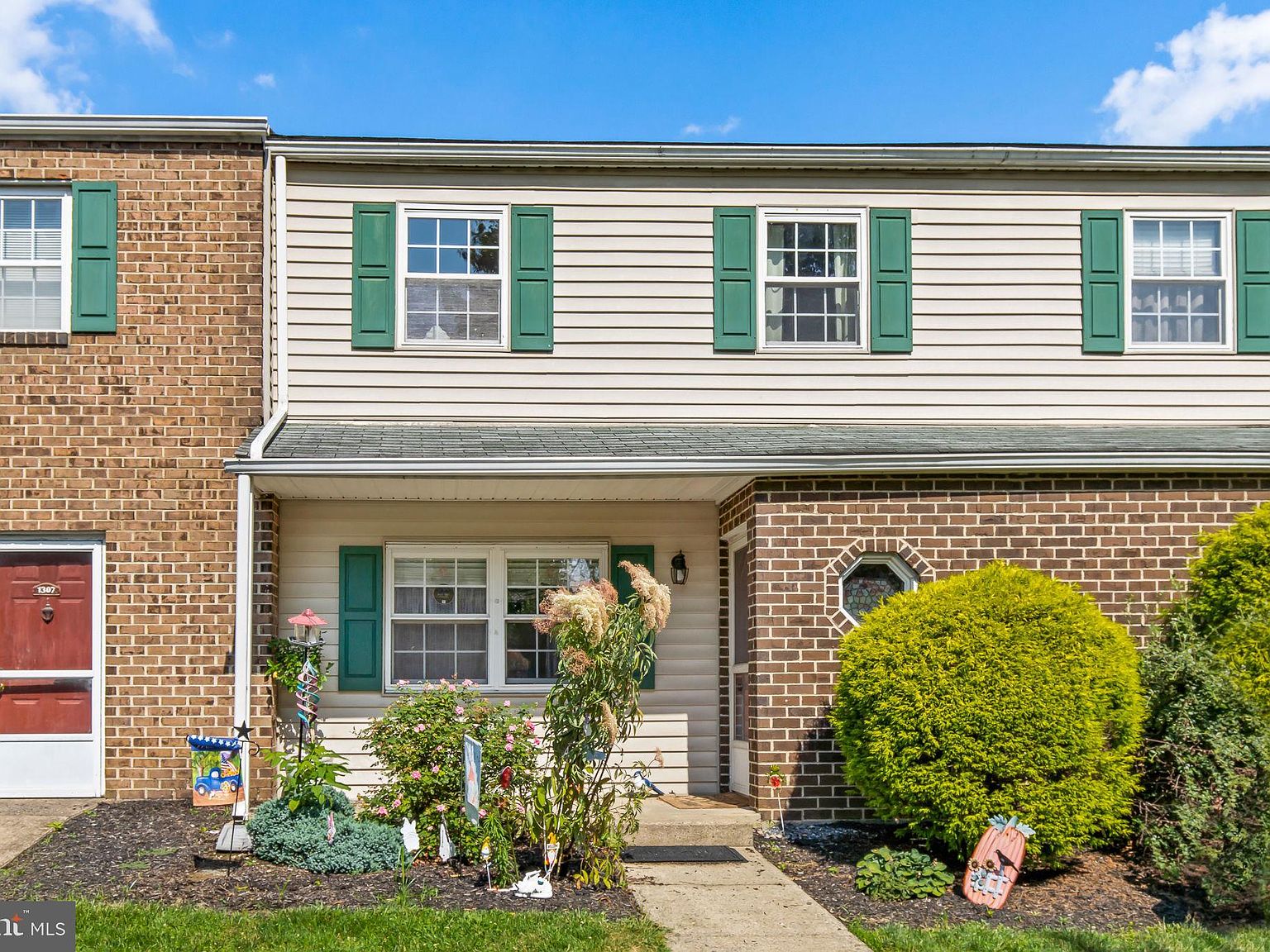 1305 Blue Jay Dr, Lancaster, PA 17601 Zillow