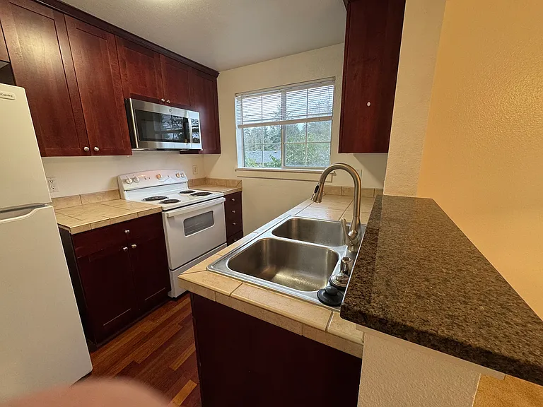 1843 S 286th Ln #T201 — Photo 5