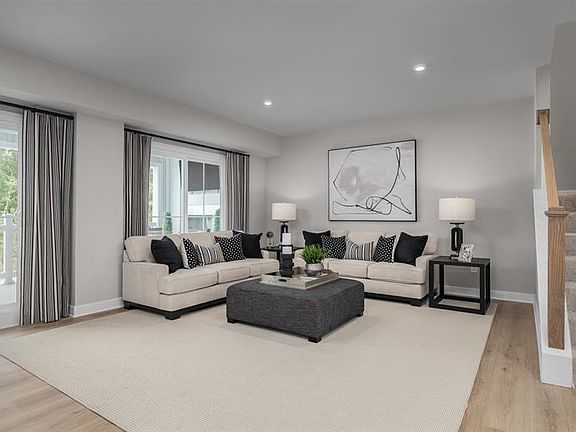 2nd image of 8029 Lake Laurel Ln