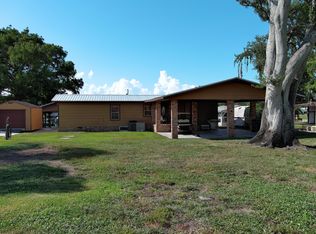 2096 Hunter Road, Okeechobee, FL 34974