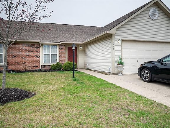3rd image of 302 & 304 Woodberry Dr