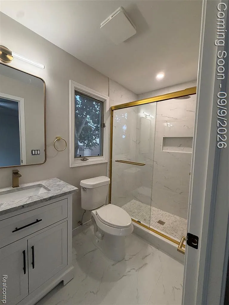 3 bed, 2.5 bath, 2917 sqft, $3,000 — Photo 2