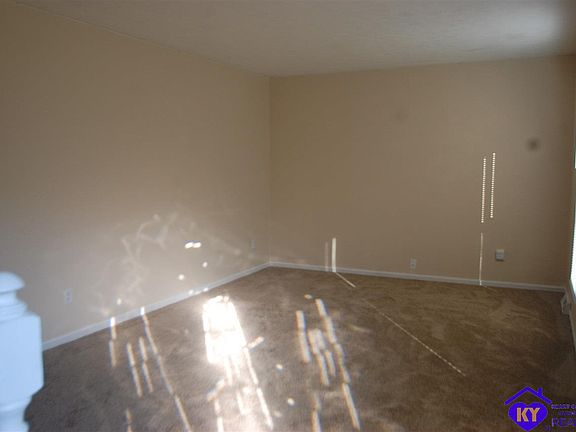 3rd image of 1459 Crestview Dr
